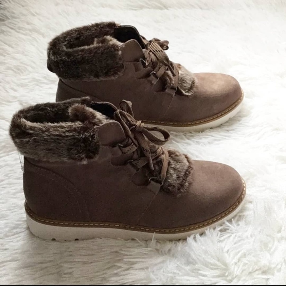 A.N.A Andes Booties Laceup NWOT